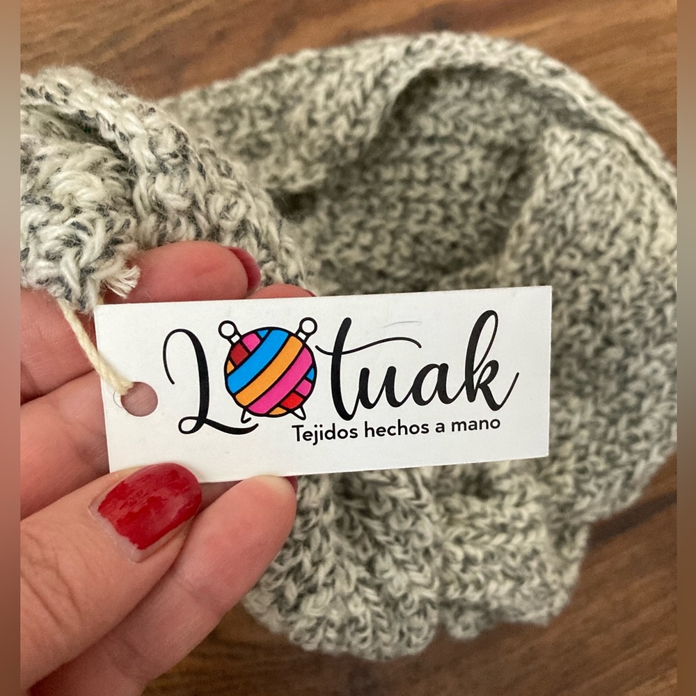 Handmade wool snood